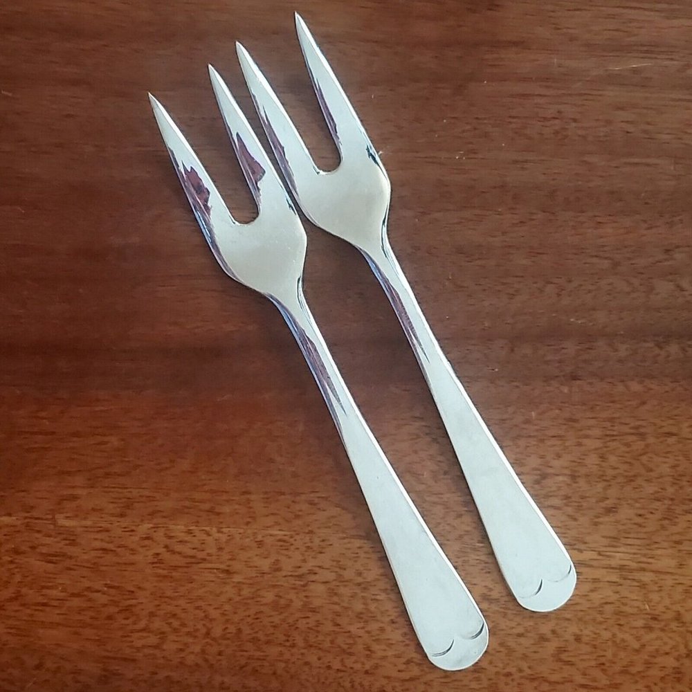 Double Prong Lobster Oyster Fork Front Tipt Round End Silverplate England 5.25"